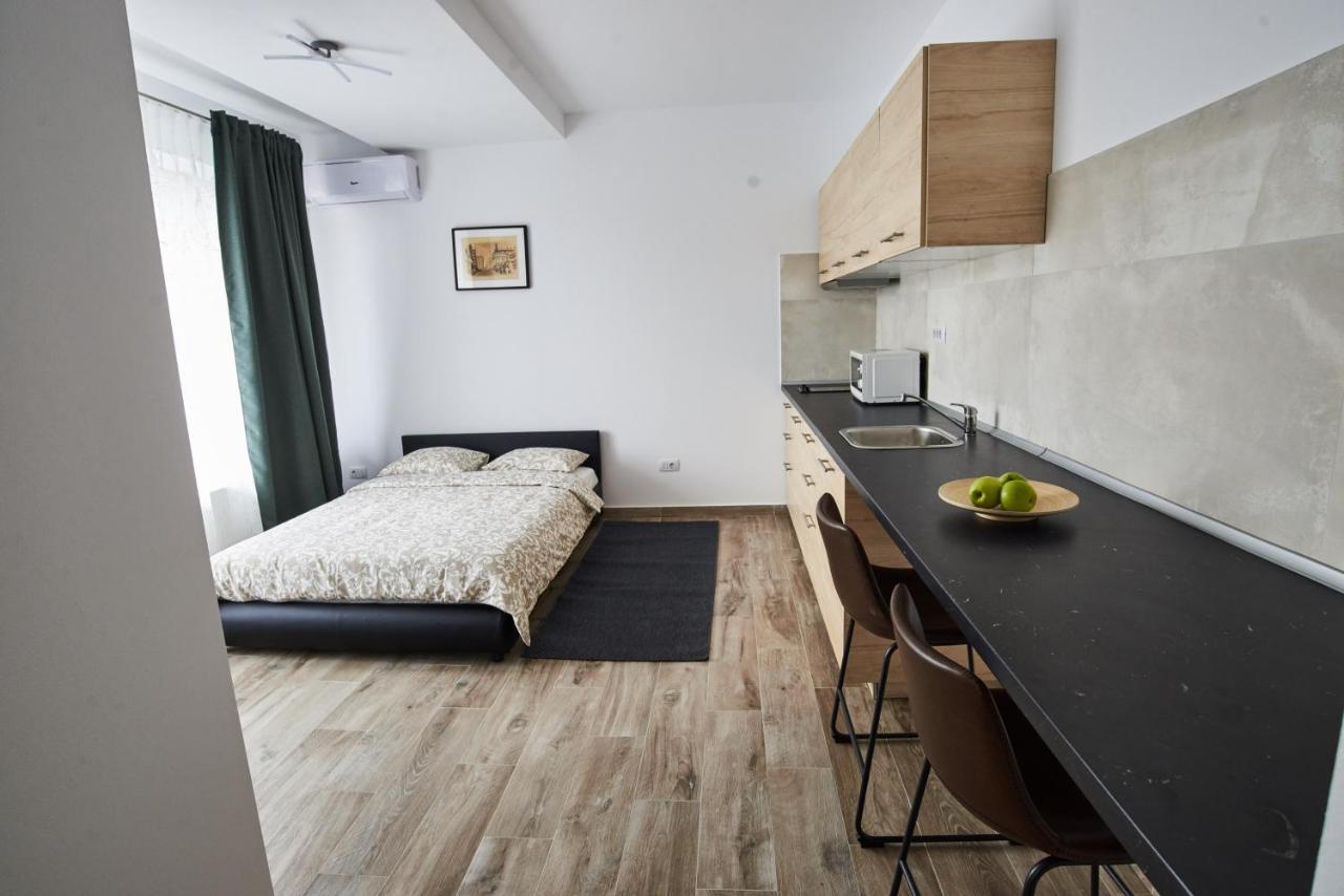 At Central Apartments Бухарест Екстер'єр фото