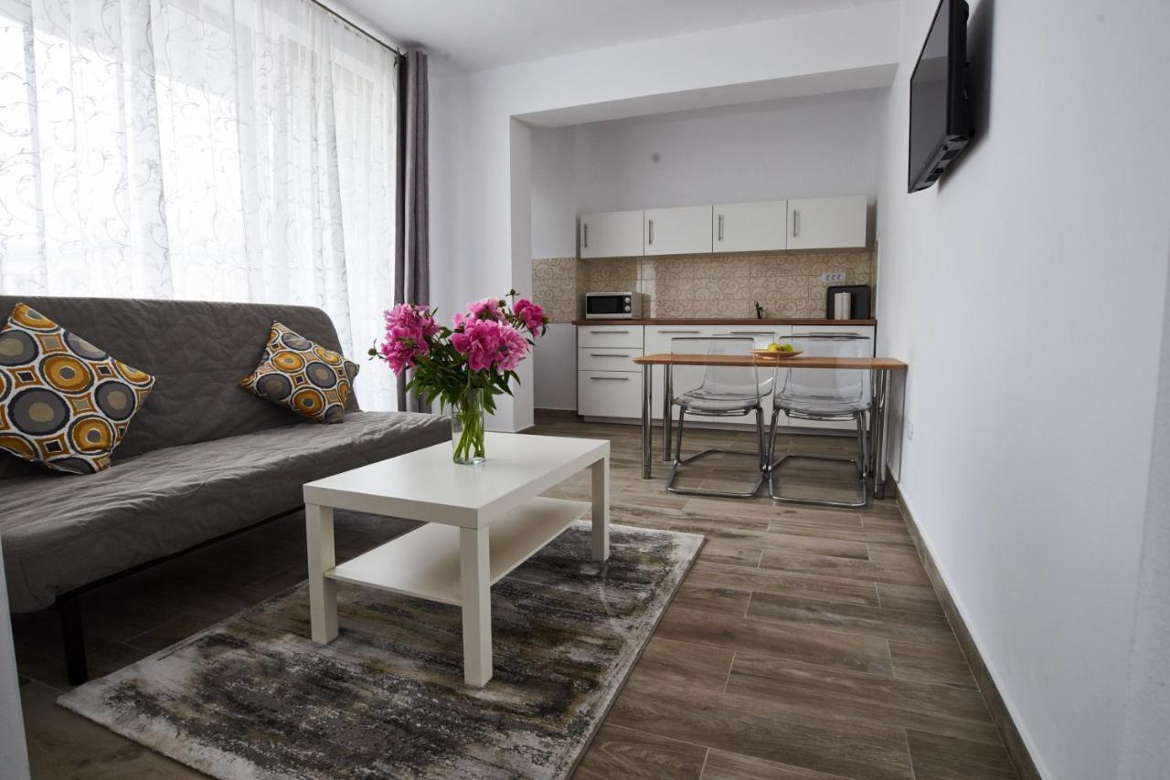At Central Apartments Бухарест Екстер'єр фото