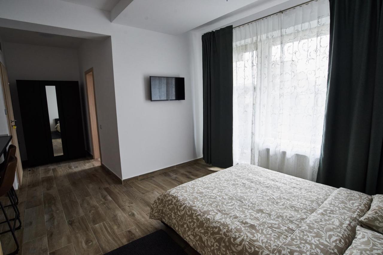 At Central Apartments Бухарест Екстер'єр фото